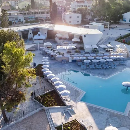 Caravan Park Falkensteiner Premium Camping - Cdn02102g-mya Holiday home Zadar